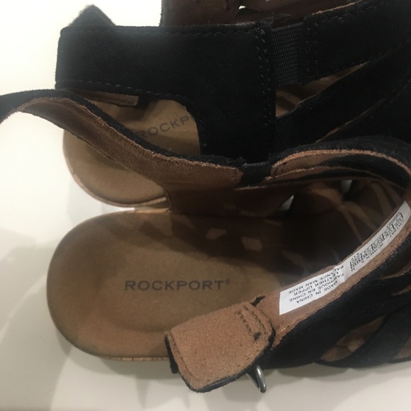 Rock port wedged in black - Picture 2 of 3